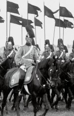26dragoon_parade_crop1_detail1.jpg
