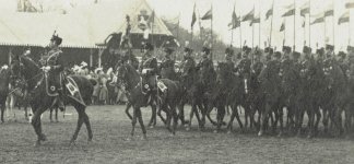 17_hussar_parade_detail.jpg