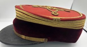 kepi medecin left.jpg