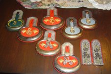 S O S R 3  epaulettes.JPG