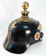 1c-M1895 trooper private purchase spiked helmet (Eigentums-helm) from the Garde-Fußartillerie-...jpg