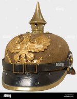 un-casque-modele-1914-15-pour-les-hommes-enroles-du-premier-regiment-d-infanterie-de-nassau-n-...jpg