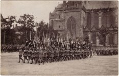 Fahnen_Margdeburg_Dom_1919.jpg