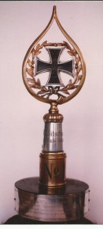 1 L H R 1 pole top and ring .jpg