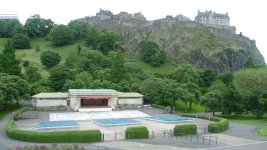 Ross_Bandstand,_Princes_Street_Gardens,_Edinburgh.JPG