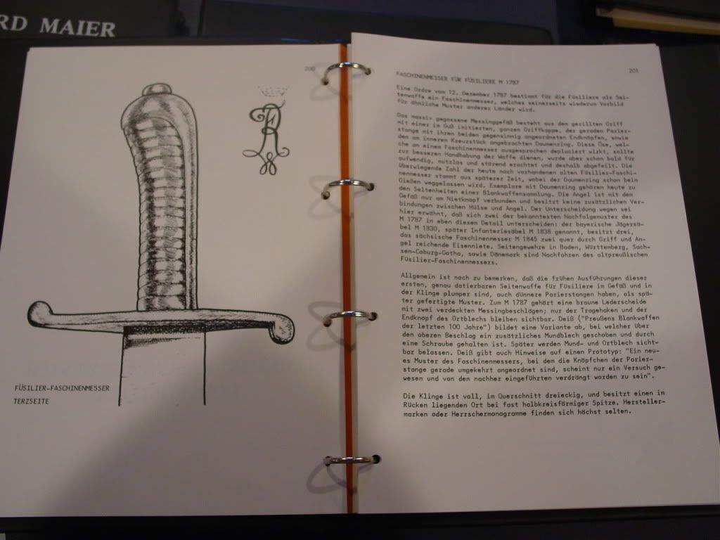 swordbooks006.jpg