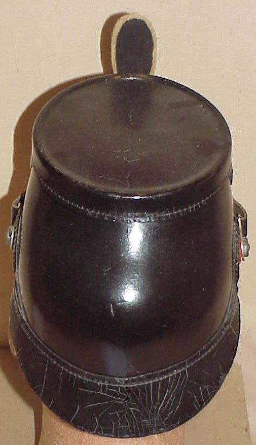 PrussianGuardEMShakoM1915e.jpg