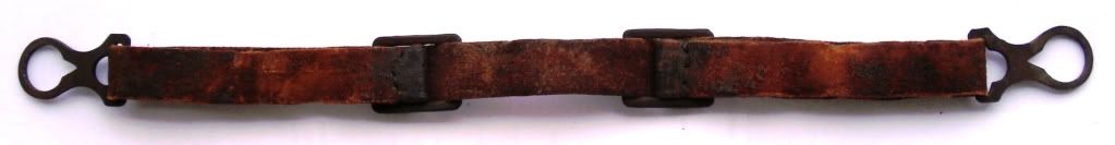 PickelhaubeEMChinstrap-M1915b.jpg