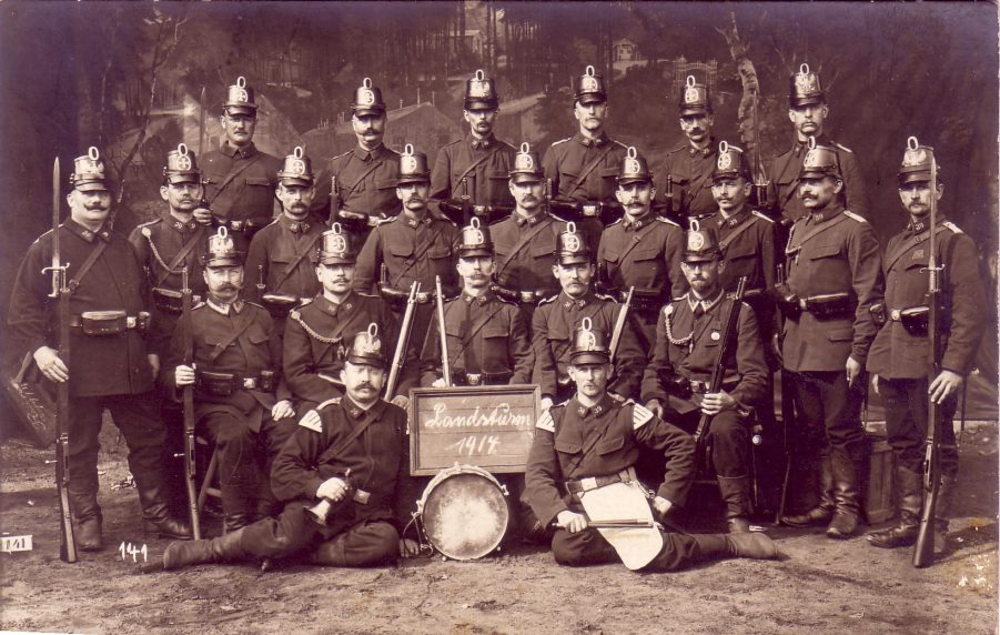 Landsturm_tschakos.jpg