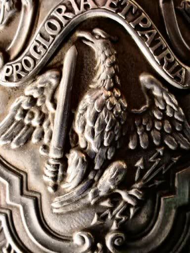 prusgrenyellowmitcap08.jpg