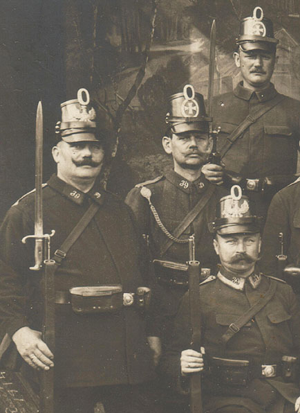 Landsturm_tschakos2.jpg