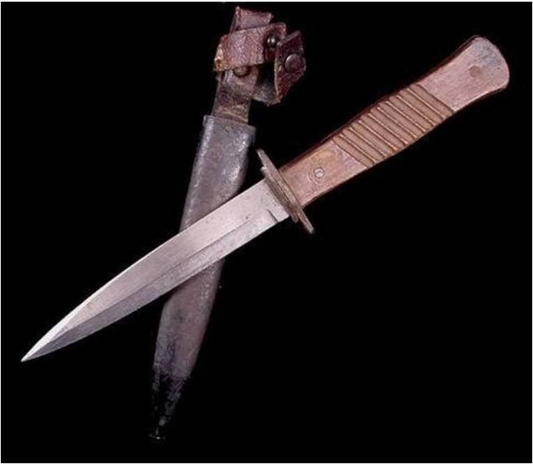 GermanFightingKnife-WWI-2c.jpg