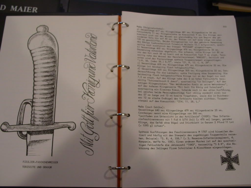 swordbooks007.jpg