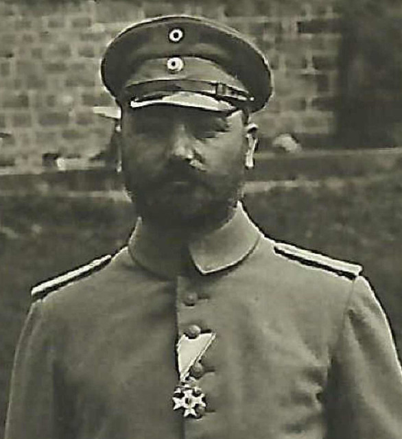 6226839758_57d0eed03c_z.jpg