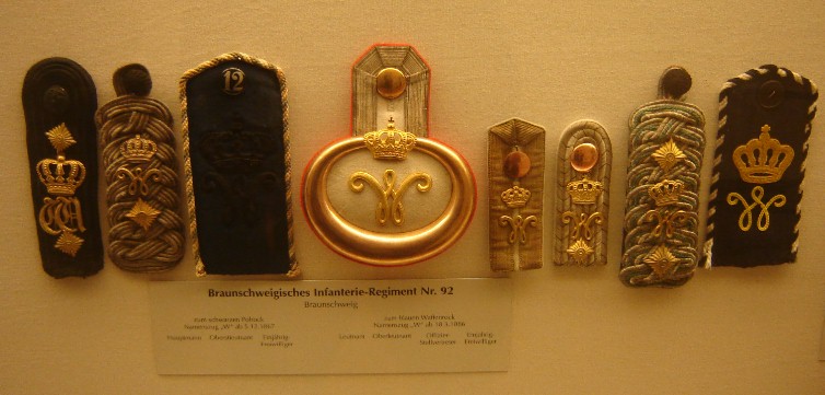 shoulderstrapIR92.jpg
