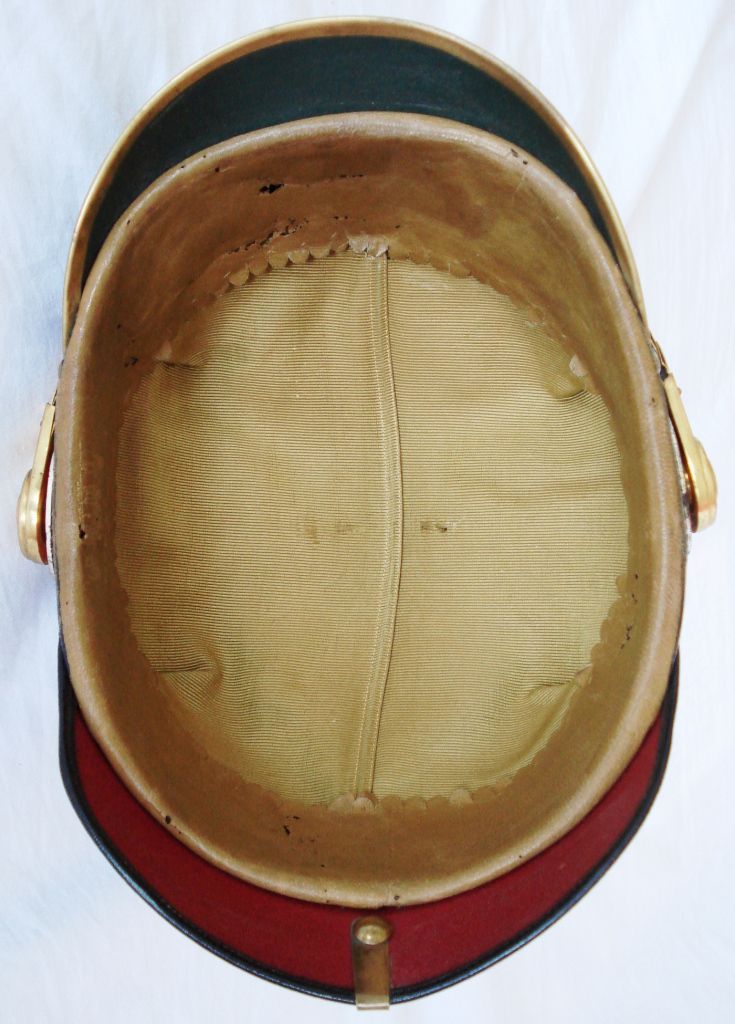 PrussianInfantryOfficerPickelhaubeM1915m.jpg
