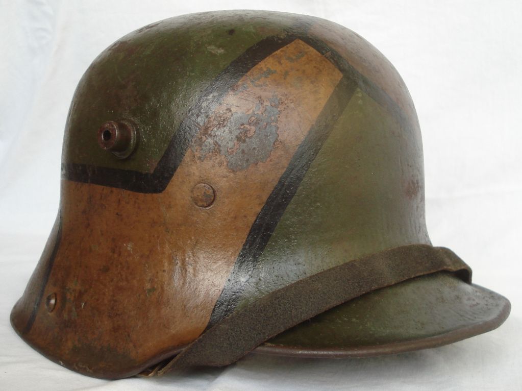 HeerStahlhelmM1917Camo-c1918v.jpg