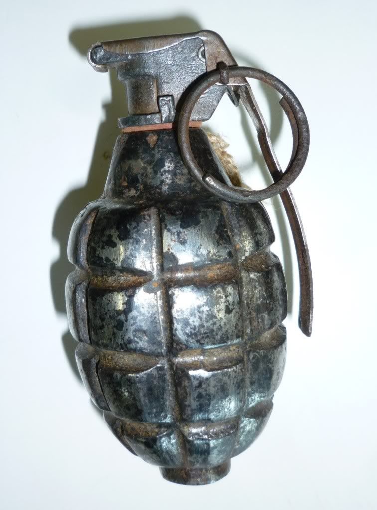 grenades021.jpg