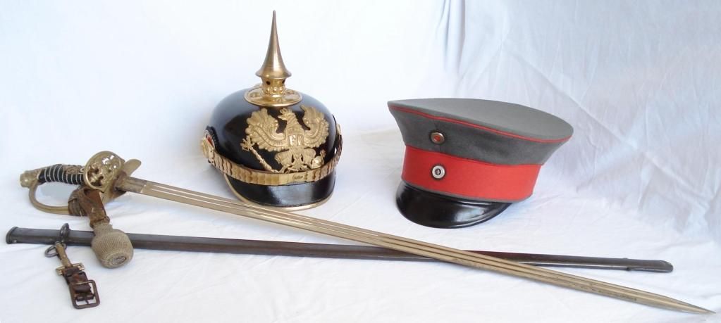 Caps-PrussianInfantryOfficerHeadgear-WW1b.jpg