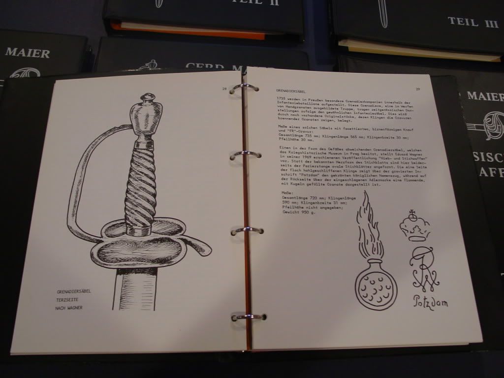 swordbooks004.jpg