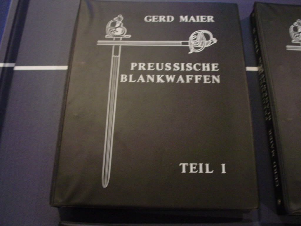 swordbooks002.jpg