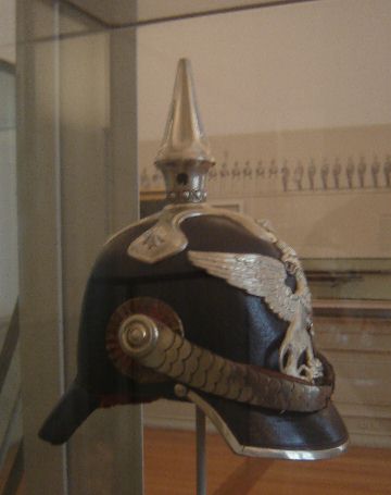 helmearlybaden1.jpg