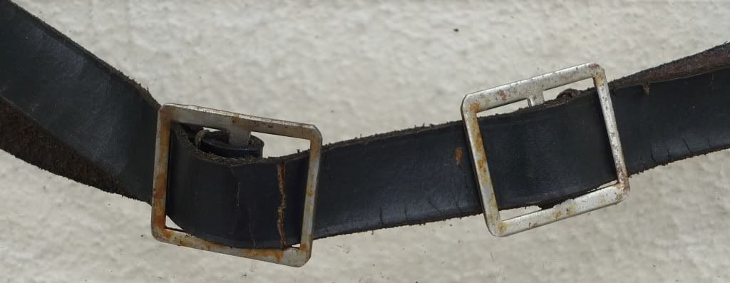 PickelhaubeEMChinstrap-M1915-2.jpg
